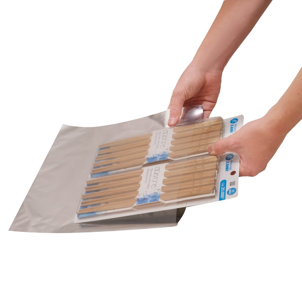 100 bolsas de Polipropileno Metalizada (30x30cm 35mic)